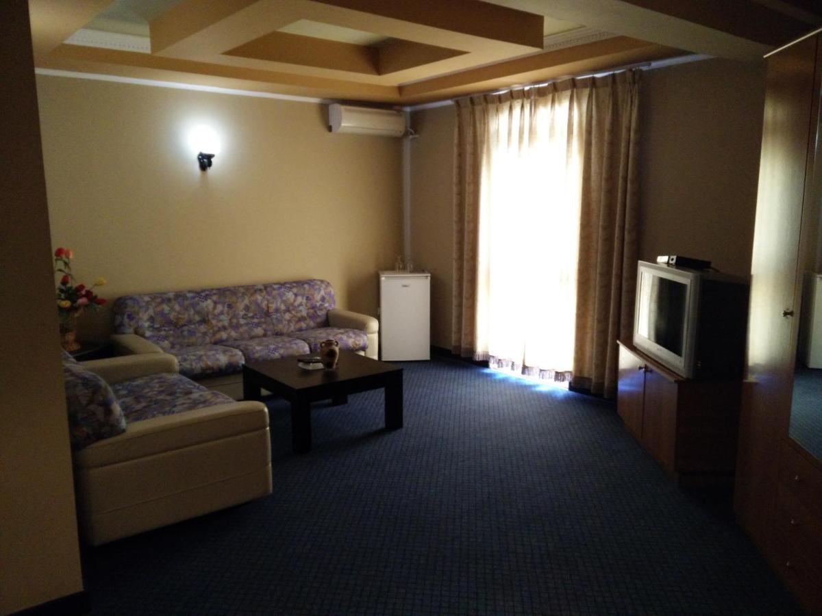 Imperial Ih Hotel 4*